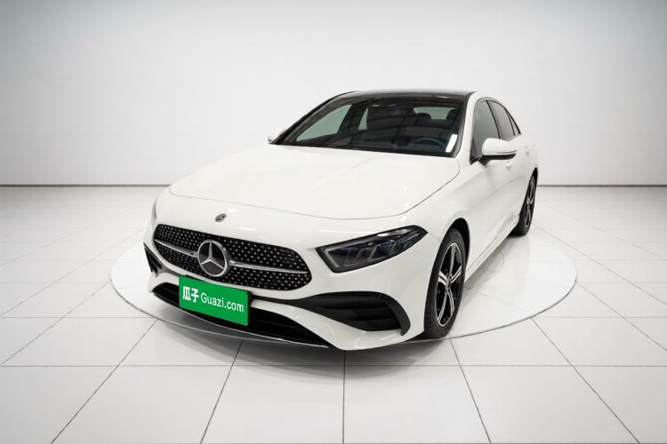 Mercedes-Benz A-Class 2024 Updated A 200 L Fashion Version