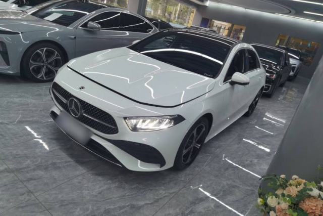 Gebrauchter Mercedes-Benz A-Class 2024 Updated A 200 L Fashion Version