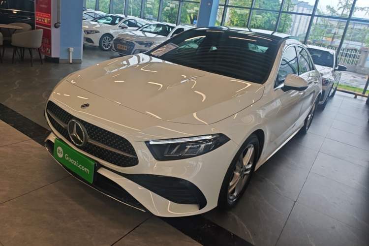 Used Mercedes-Benz A-Class 2024 Updated A 180 L Guazi used car, China used car export, Used car for sale, Used cars, Cheapest cars for sale