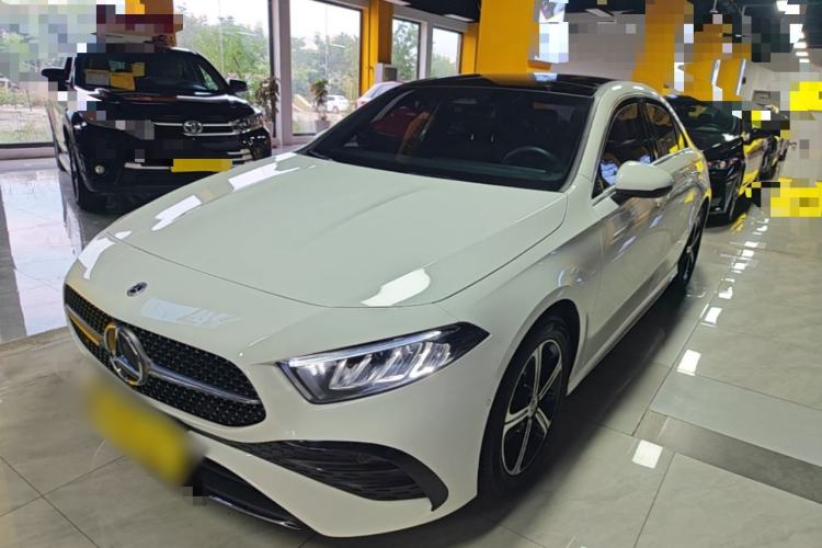 Mercedes-Benz A-Class 2024 Updated A 200 L Fashion Version