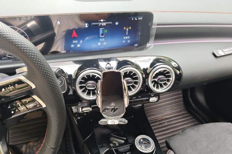 Used Mercedes-Benz A-Class 2024 A 200 L Fashion Model Audio And AC Panel