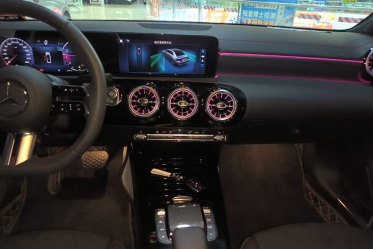Used Mercedes-Benz A-Class 2024 A 200 L Fashion Model Audio And AC Panel