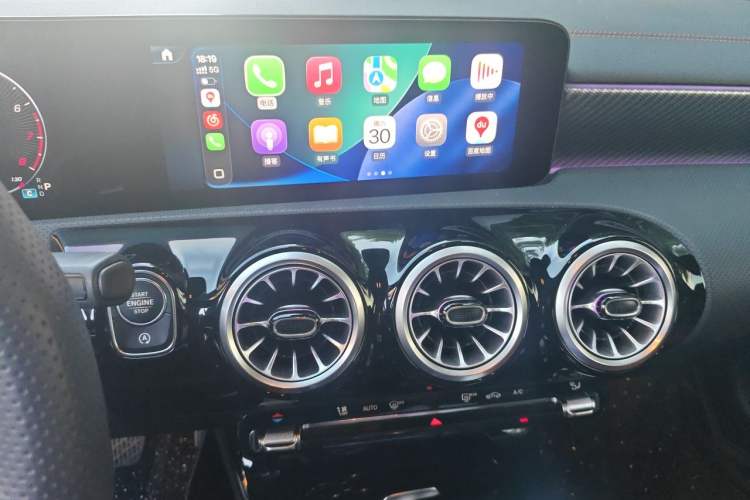 Used Mercedes-Benz A-Class 2024 A 200 L Fashion Model Audio And AC Panel