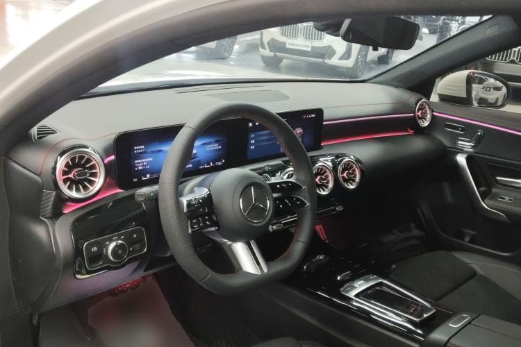 Used Mercedes-Benz A-Class 2024 Updated A 200 L Fashion Version Center Console