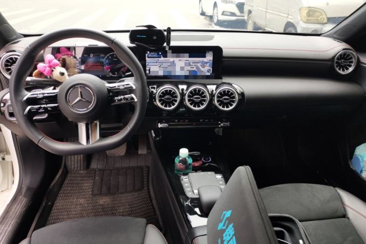 Used Mercedes-Benz A-Class 2024 Updated A 200 L Fashion Version Center Console