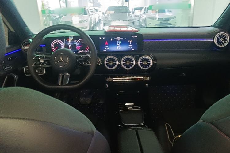 Used Mercedes-Benz A-Class 2024 Updated A 200 L Fashion Version Center Console