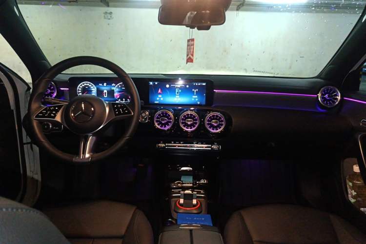 Used Mercedes-Benz A-Class 2024 Updated A 180 L Center Console