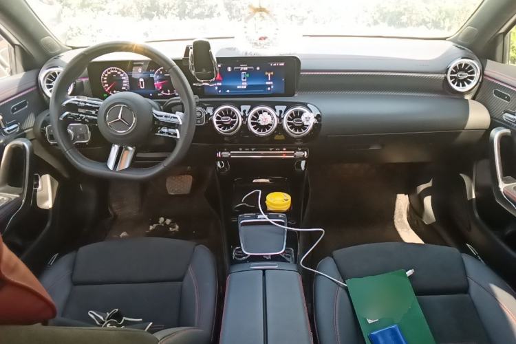 Used Mercedes-Benz A-Class 2024 Updated A 200 L Fashion Version Center Console