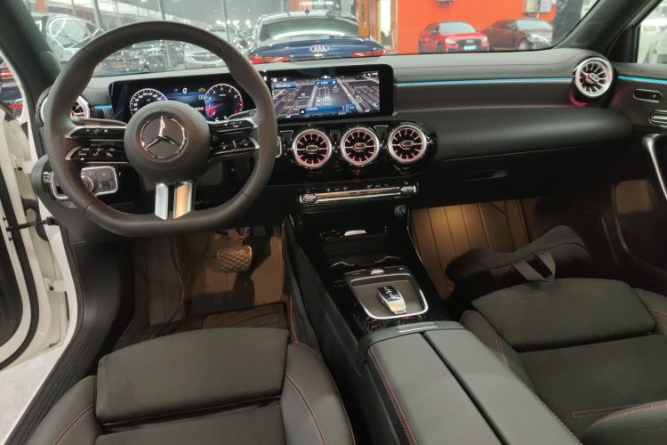 Used Mercedes-Benz A-Class 2024 Updated A 200 L Fashion Version Center Console