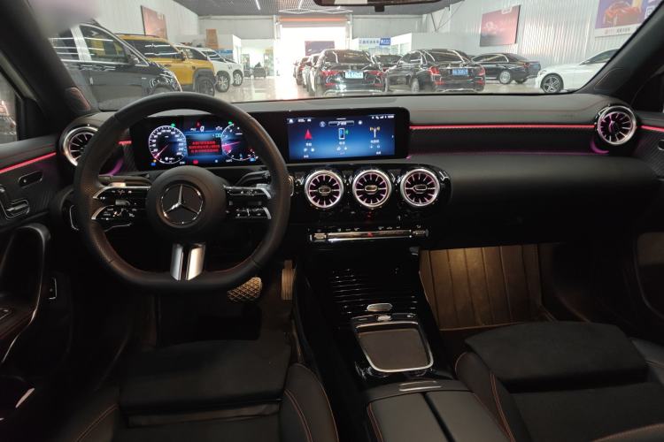 Used Mercedes-Benz A-Class 2024 Updated A 200 L Fashion Version Center Console