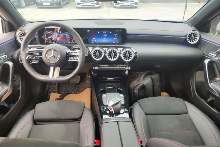 Used Mercedes-Benz A-Class 2024 A 200 L Fashion Model Center Console