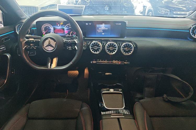 Used Mercedes-Benz A-Class 2024 Updated A 200 L Fashion Version Center Console