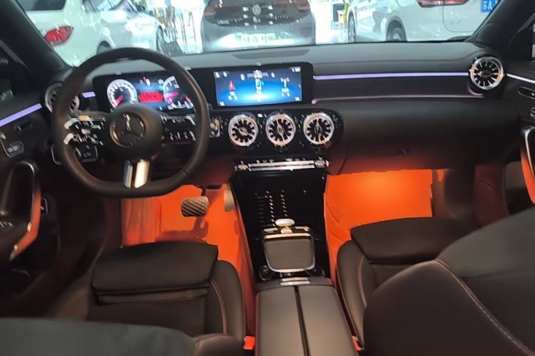 Used Mercedes-Benz A-Class 2024 Updated A 200 L Fashion Version Center Console
