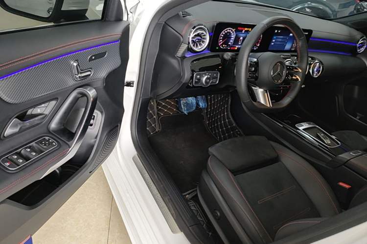 Used Mercedes-Benz A-Class 2024 Updated A 200 L Fashion Version Driver Seat