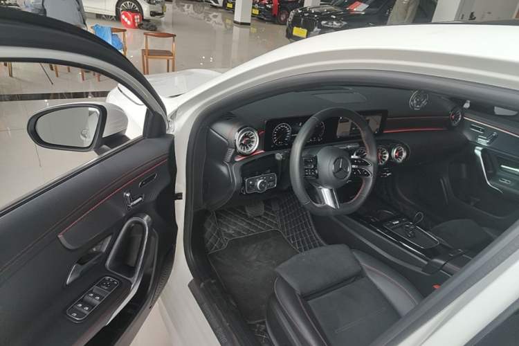 Used Mercedes-Benz A-Class 2024 Updated A 200 L Fashion Version Driver Seat