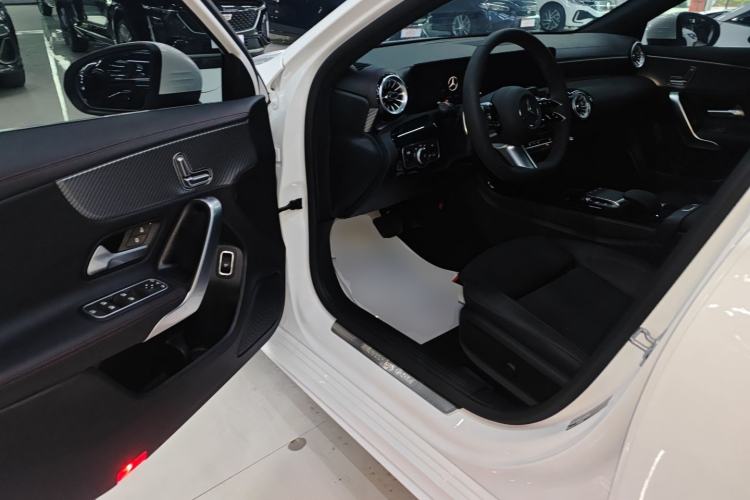Used Mercedes-Benz A-Class 2024 A 200 L Fashion Model Driver Seat