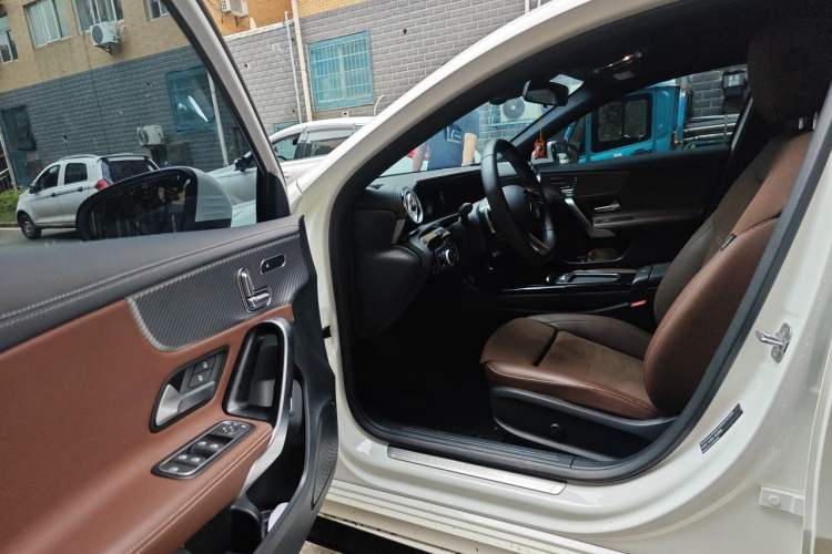 Used Mercedes-Benz A-Class 2024 Updated A 200 L Fashion Version Driver Seat