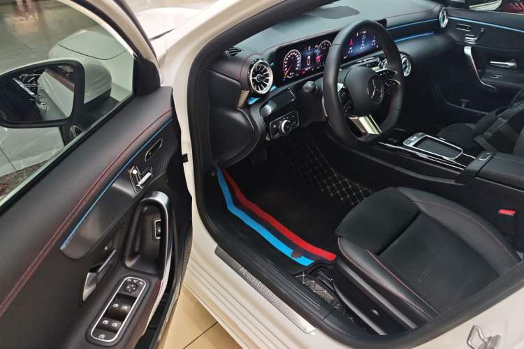 Used Mercedes-Benz A-Class 2024 Updated A 200 L Fashion Version Driver Seat