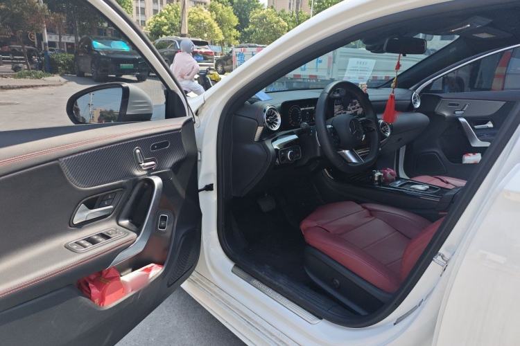 Used Mercedes-Benz A-Class 2024 Updated A 200 L Fashion Version Driver Seat