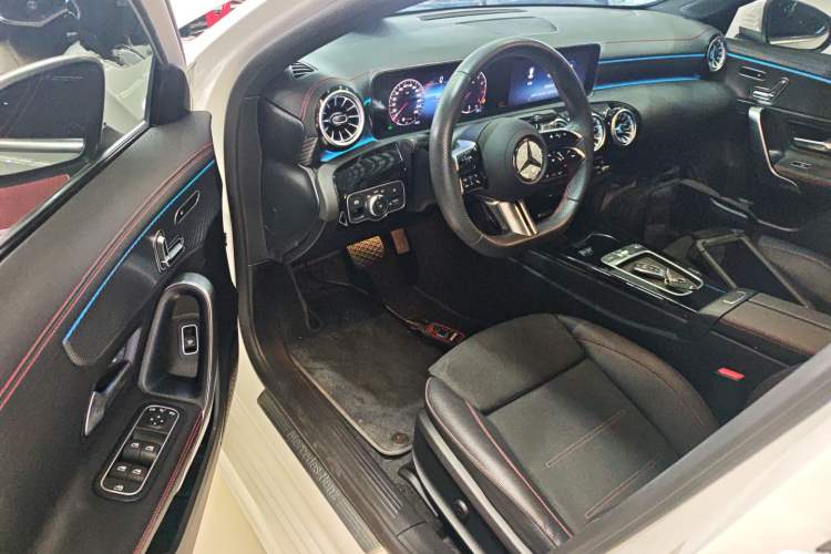 Used Mercedes-Benz A-Class 2024 Updated A 200 L Fashion Version Driver Seat