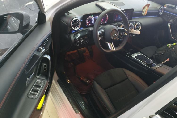 Used Mercedes-Benz A-Class 2024 Updated A 200 L Fashion Version Driver Seat