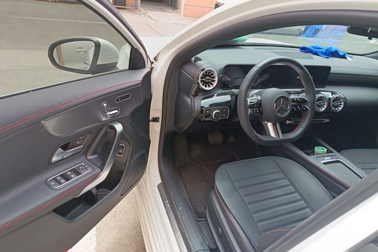 Used Mercedes-Benz A-Class 2024 Updated A 200 L Fashion Version Driver Seat
