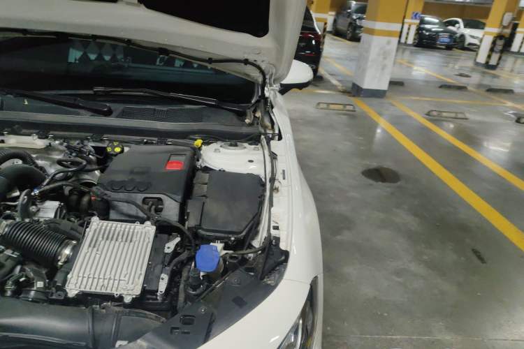Used Mercedes-Benz A-Class 2024 A 200 L Dynamic Edition Engine Bay Left