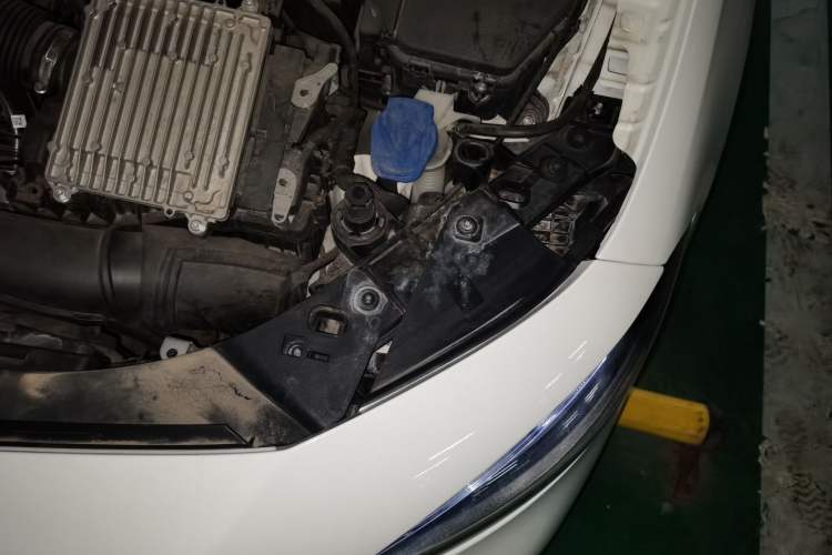 Used Mercedes-Benz A-Class 2024 Updated A 200 L Fashion Version Engine Bay Left