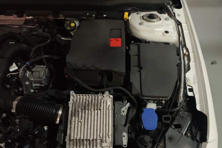 Used Mercedes-Benz A-Class 2024 Updated A 200 L Fashion Version Engine Bay Left