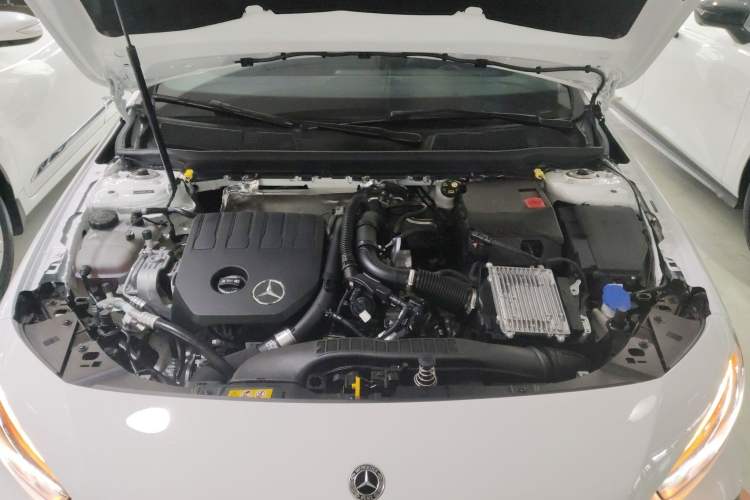 Used Mercedes-Benz A-Class 2024 Updated A 200 L Fashion Version Engine Bay