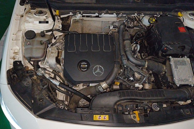 Used Mercedes-Benz A-Class 2024 Updated A 200 L Fashion Version Engine Bay Right