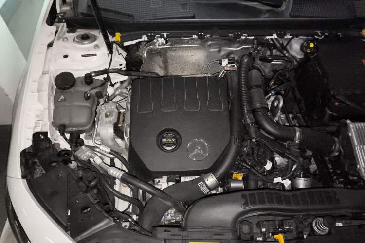 Used Mercedes-Benz A-Class 2024 Updated A 200 L Fashion Version Engine Bay Right