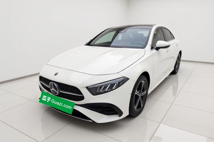 Mercedes-Benz A-Class 2024 Updated A 200 L Fashion Version
