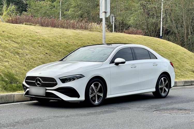 Used Mercedes-Benz A-Class 2024 Updated A 200 L Fashion Version Exterior 1