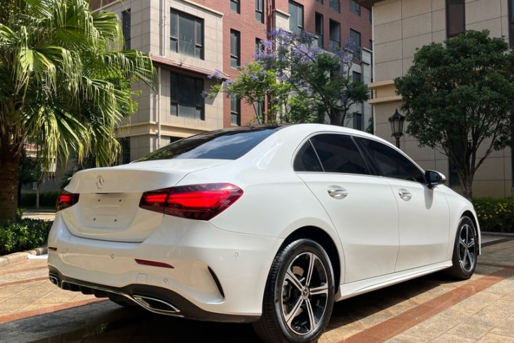 Used Mercedes-Benz A-Class 2024 Updated A 200 L Fashion Version Exterior 12