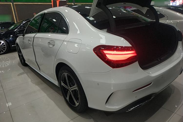 Used Mercedes-Benz A-Class 2024 A 200 L Fashion Model Exterior 2