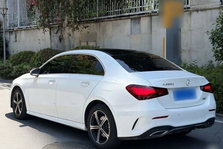 Used Mercedes-Benz A-Class 2024 Updated A 200 L Fashion Version Exterior 3