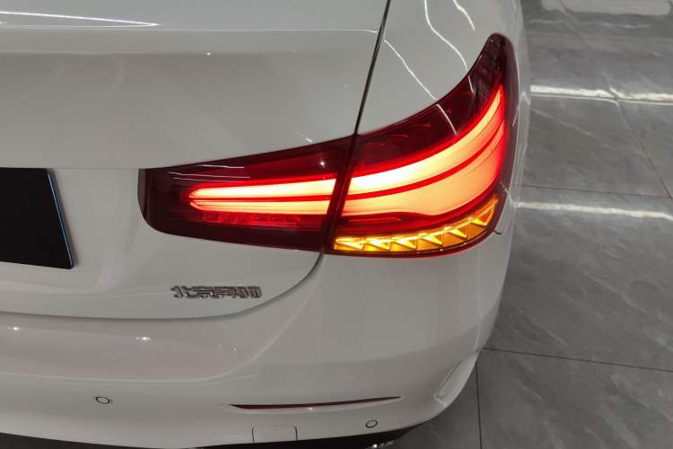 Used Mercedes-Benz A-Class 2024 Updated A 200 L Fashion Version Exterior 3