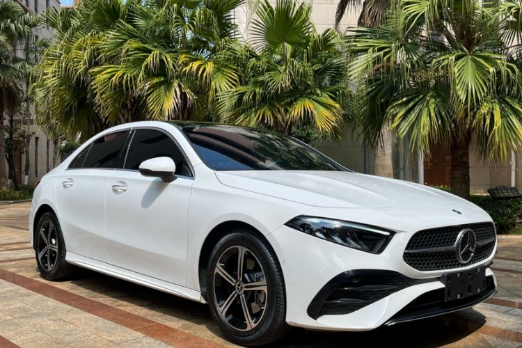 Used Mercedes-Benz A-Class 2024 Updated A 200 L Fashion Version Exterior 3