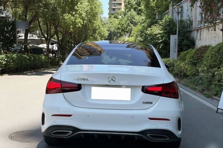 Used Mercedes-Benz A-Class 2024 Updated A 200 L Fashion Version Exterior 4