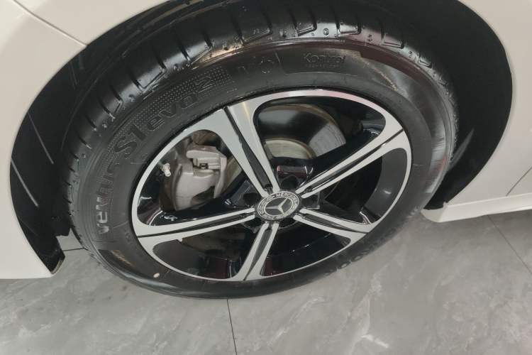 Used Mercedes-Benz A-Class 2024 Updated A 200 L Fashion Version Exterior 4