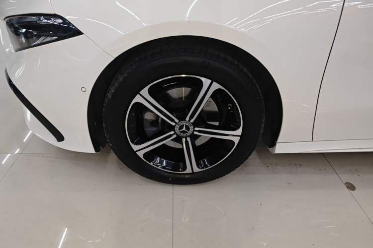 Used Mercedes-Benz A-Class 2024 A 200 L Fashion Model Exterior 4