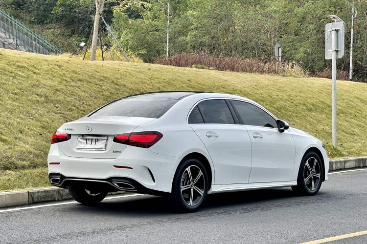 Used Mercedes-Benz A-Class 2024 Updated A 200 L Fashion Version Exterior 4