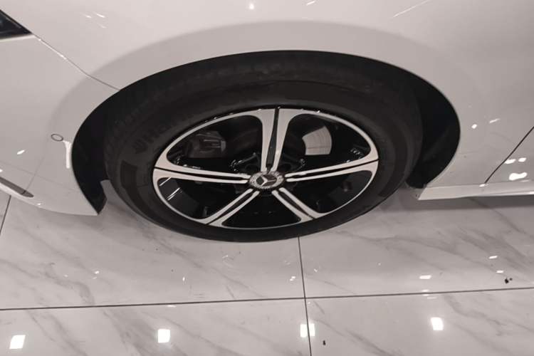 Used Mercedes-Benz A-Class 2024 Updated A 200 L Fashion Version Exterior 4
