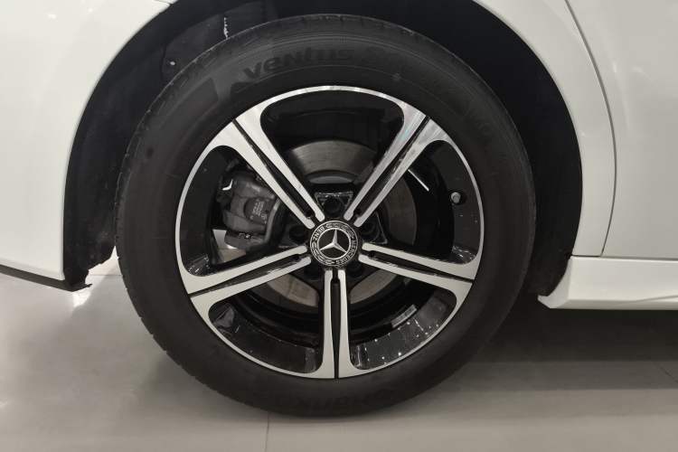 Used Mercedes-Benz A-Class 2024 A 200 L Fashion Model Exterior 5