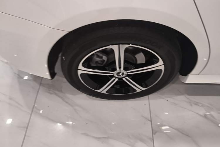 Used Mercedes-Benz A-Class 2024 Updated A 200 L Fashion Version Exterior 5