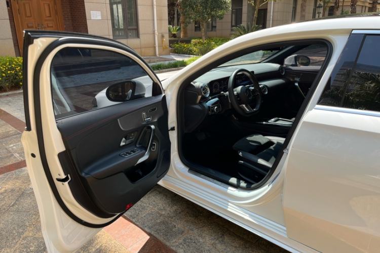 Used Mercedes-Benz A-Class 2024 Updated A 200 L Fashion Version Exterior 7