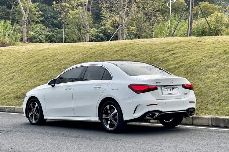 Used Mercedes-Benz A-Class 2024 Updated A 200 L Fashion Version Exterior 8