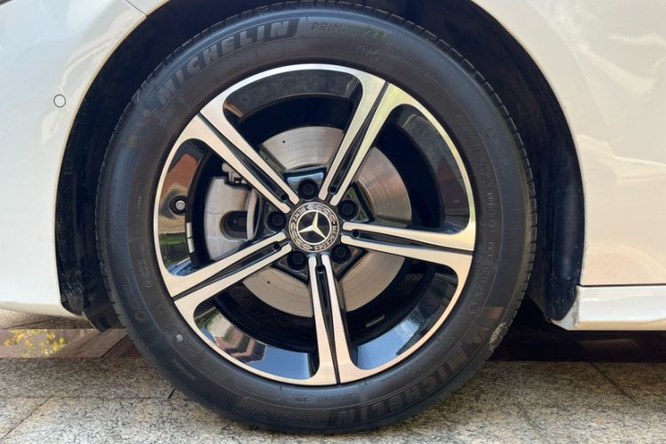 Used Mercedes-Benz A-Class 2024 Updated A 200 L Fashion Version Exterior 8