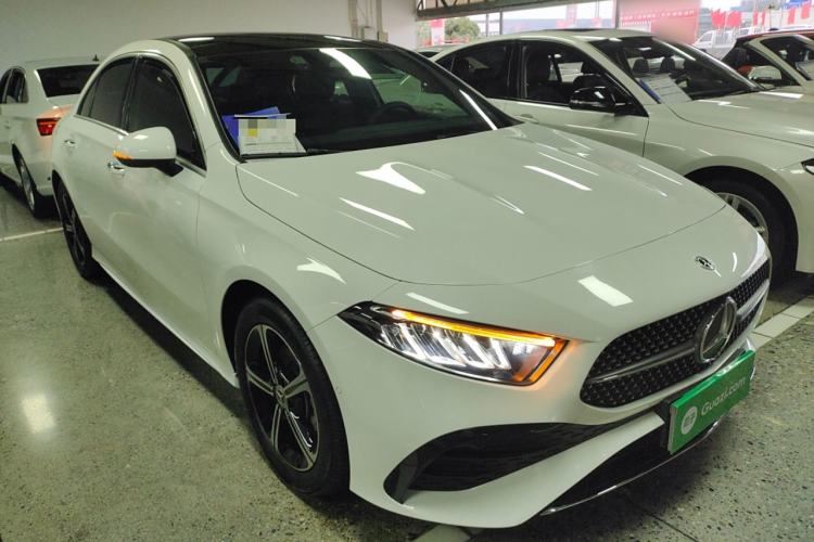 Used Mercedes-Benz A-Class 2024 Updated A 200 L Fashion Version Front Right 45 Deg